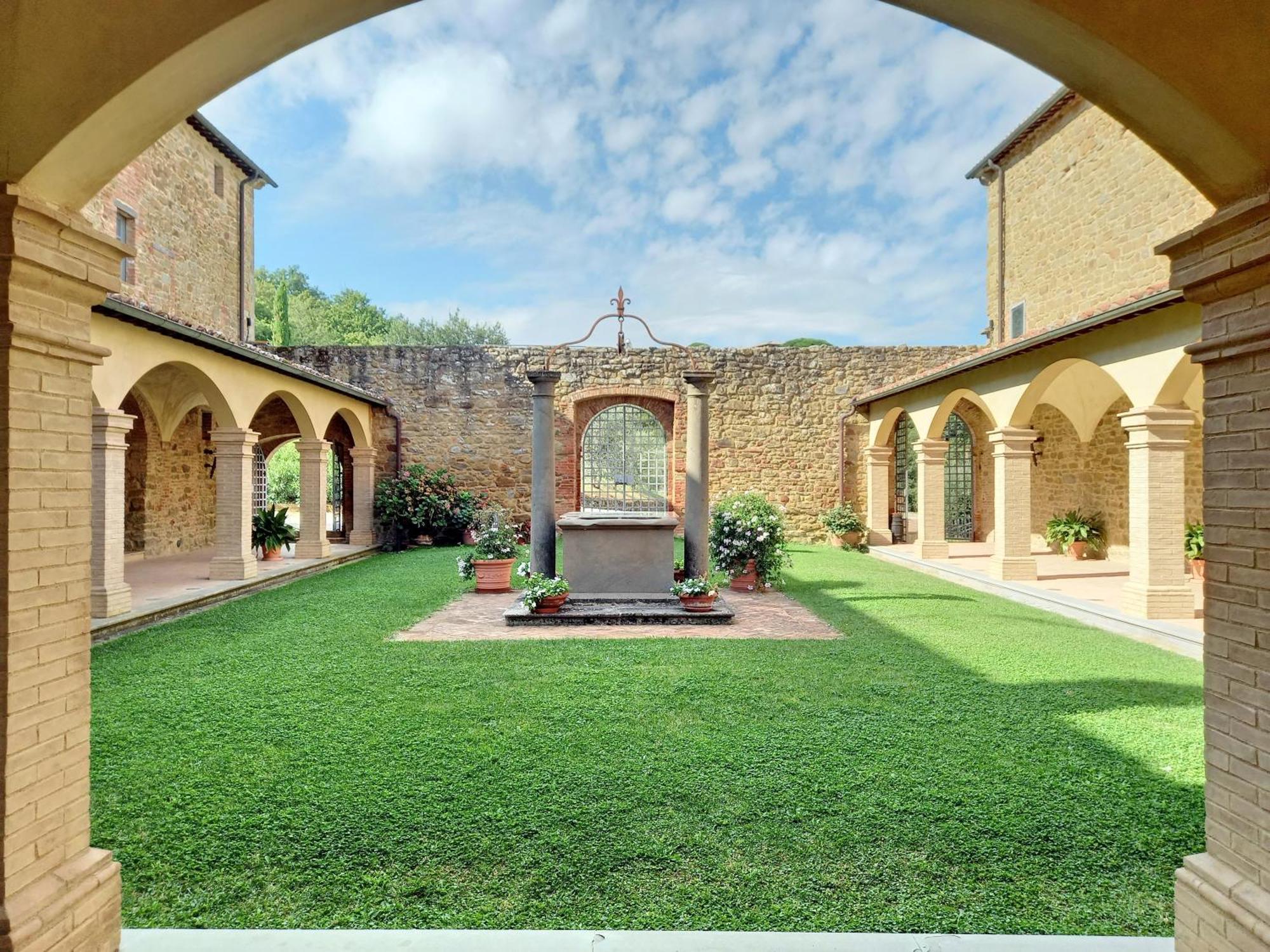 Agriturismo I Frati Paciano Eksteriør bilde