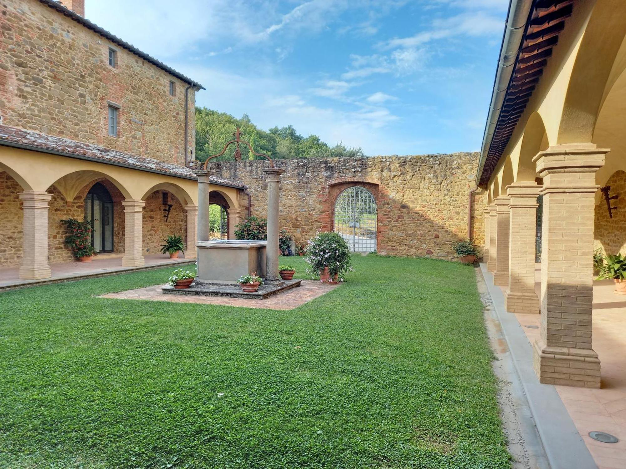 Agriturismo I Frati Paciano Eksteriør bilde